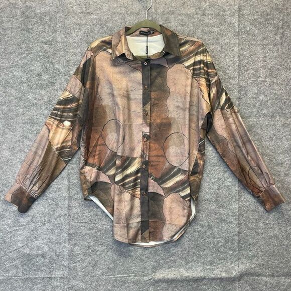 NWT PrettyLittleThing Top Women's 4 Beige Abstract Button Down Oversized Shirt - Picture 2 of 16